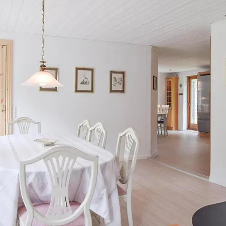 In Randbl With Kitchen Holiday home Randbol